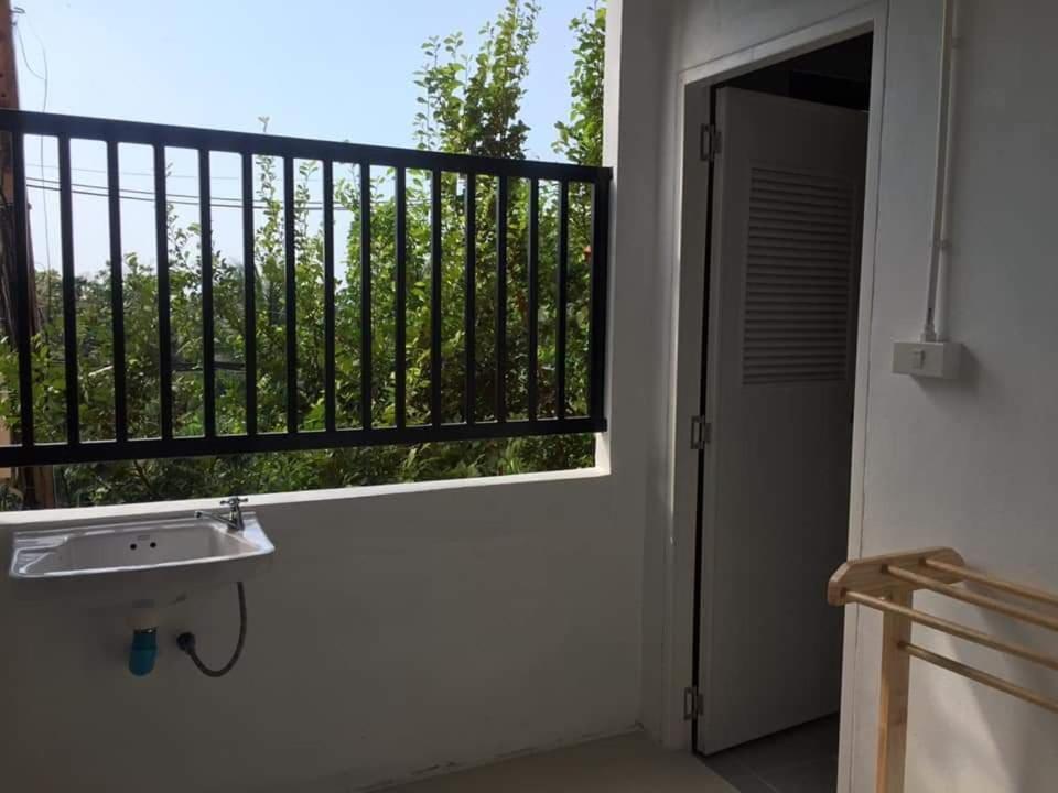 Albergue Sea Breeze Backpacker Ko Pha Ngan Exterior foto